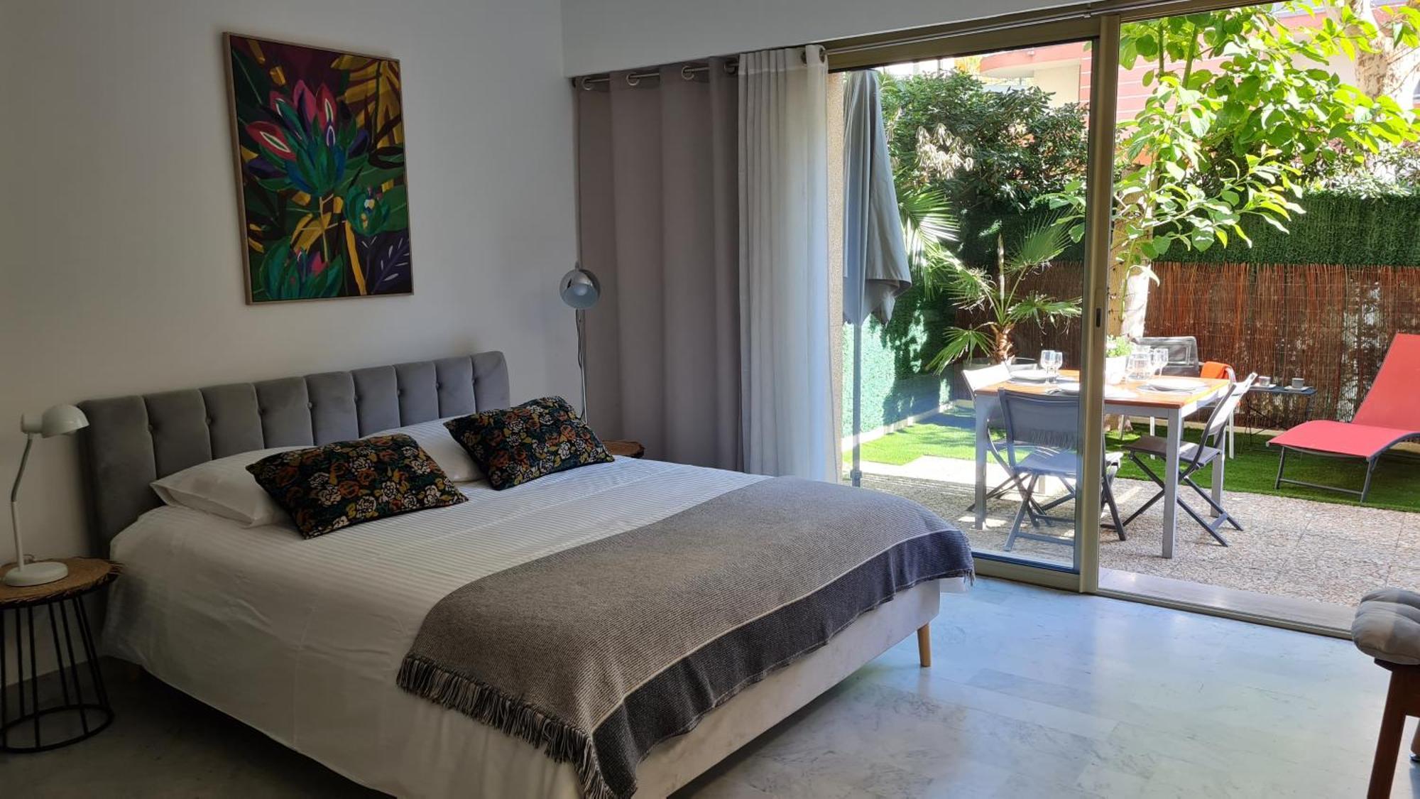 Studio Sun-Beach Avec Parking Et Jardin - 500M Des Plages De Juan Les Pins アンティーブ エクステリア 写真