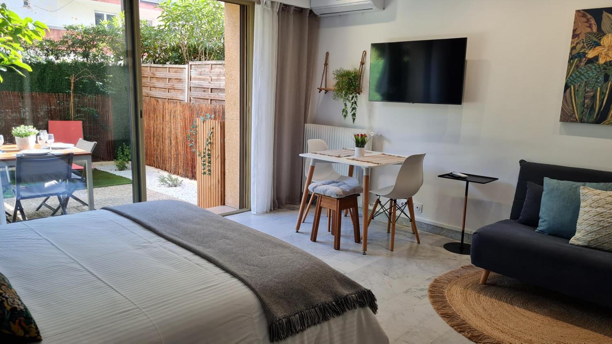 Studio Sun-Beach Avec Parking Et Jardin - 500M Des Plages De Juan Les Pins アンティーブ エクステリア 写真